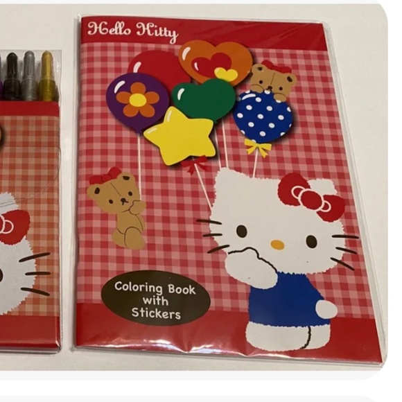 HELLO KITTY TWIST UP CRAYONS | 16 COLORS & Coloring Book With Stickers - Picture 5 of 5